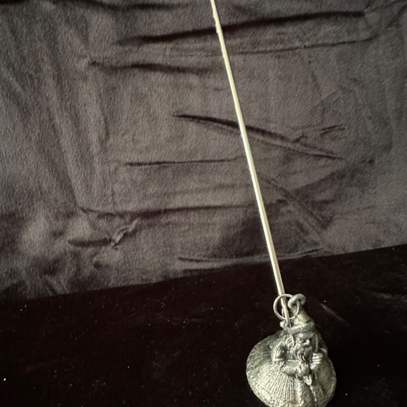 Vintage Pewter Christmas Santa candle snuffer - Picture 5 of 7